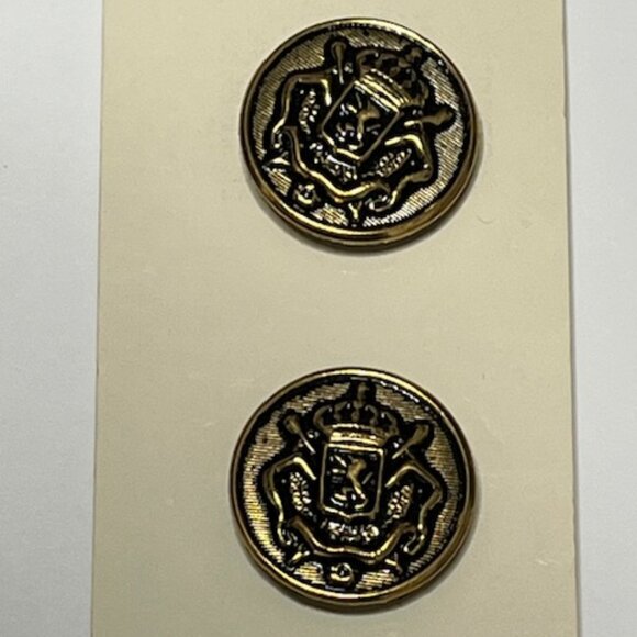 VTG Le Chic Brand Etched Imperial Crest Round Gold Tone Metal Buttons 7/8" - Picture 5 of 9